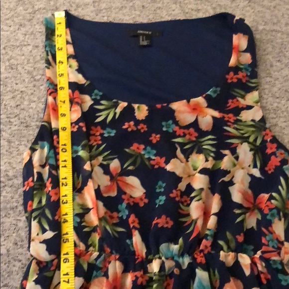 FOREVER 21: Hi-Lo midi dress - Picture 4 of 4